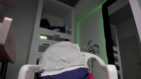 sky_wild online show from 05-19-26, 09:21