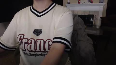 SKYLE   online show from 10-23-25, 03:50