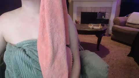 Snapshot of skyblu1 chatting on 03-01-26, 07:54 SKYLE online show from 03-01-26, 07:54