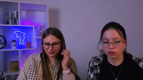 Snapshot of skye_vexa chatting on 11-11-25, 01:55 skye vexa online show from 11-11-25, 01:55