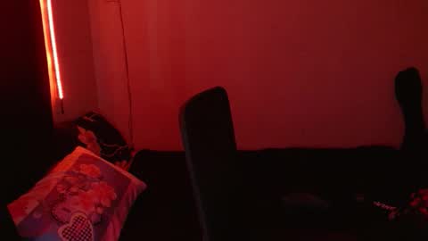 Snapshot of skykar chatting on 03-27-26, 03:56 reep online show from 03-27-26, 03:56