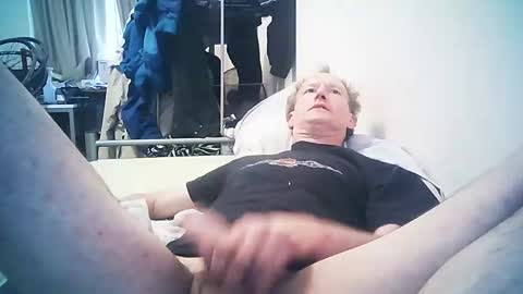 Snapshot of skylab78 chatting on 12-04-24, 08:56 MadOteC online show from 12-04-24, 08:56