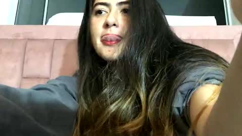 Skyler online show from 04-07-26, 02:01