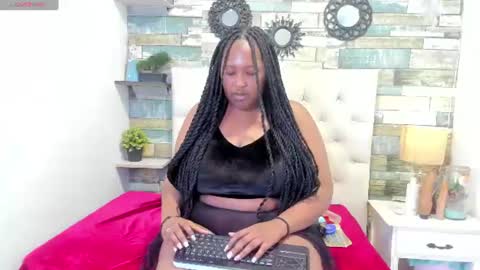 Snapshot of skyler_naomi chatting on 06-29-26, 02:06 skyler_naomi online show from 06-29-26, 02:06