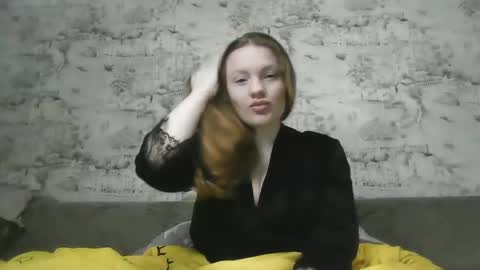 Snapshot of skyler_wans chatting on 02-19-25, 03:05 Skyler online show from 02-19-25, 03:05