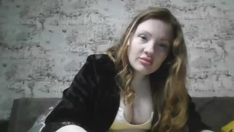 Snapshot of skyler_wans chatting on 02-21-25, 04:59 Skyler online show from 02-21-25, 04:59
