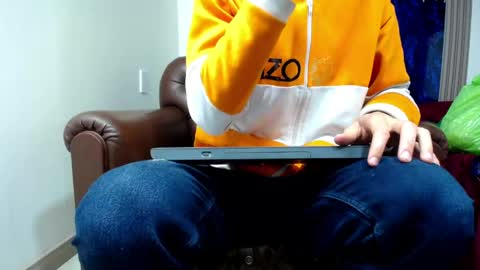 Skyler online show from 04-20-26, 08:54