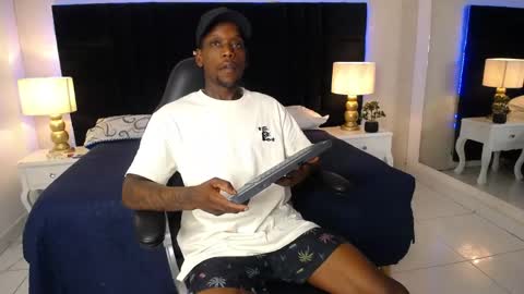 SKYLERBIGXXX online show from 05-26-26, 04:41