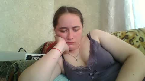 skyressie333 online show from 06-15-26, 02:41