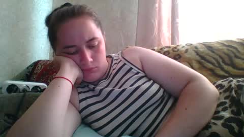 skyressie333 online show from 06-22-26, 05:59