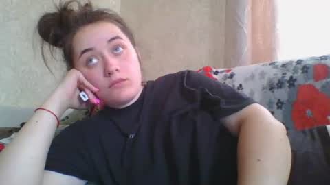 skyressie333 online show from 07-13-26, 06:49