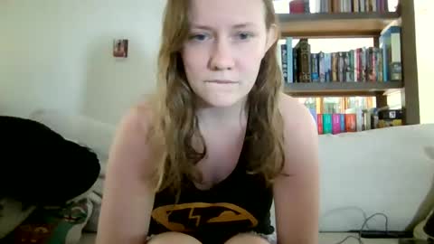 Snapshot of skywinters chatting on 06-01-26, 05:47 Sky Winters online show from 06-01-26, 05:47