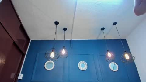 Snapshot of skyy_bloom chatting on 09-17-25, 12:51 Sky online show from 09-17-25, 12:51