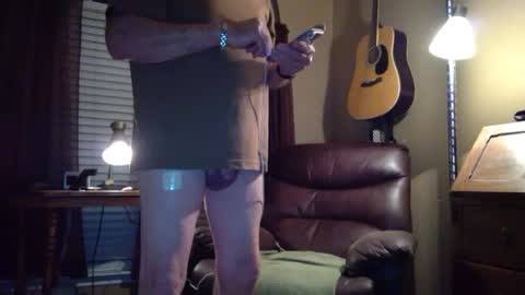 Snapshot of sladeisnaked chatting on 06-15-26, 01:52 sladeisnaked online show from 06-15-26, 01:52