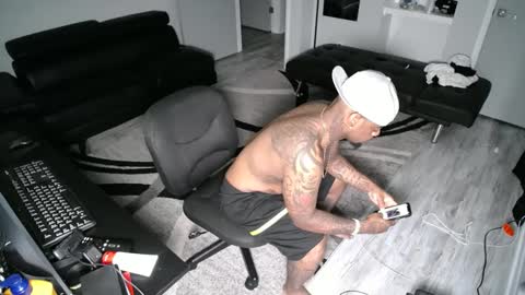 Snapshot of slangondemhoes chatting on 03-04-25, 05:03 nasty twitter KASHCARTERATL online show from 03-04-25, 05:03
