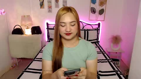 Queen Cyrine online show from 06-04-26, 05:02
