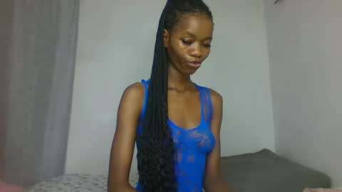 Snapshot of slaybby chatting on 09-22-25, 08:00 Slaybby online show from 09-22-25, 08:00