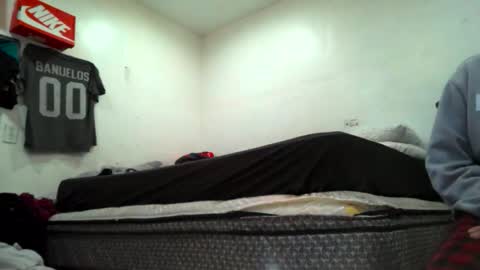 Sleazyycarlitx online show from 12-14-25, 07:36