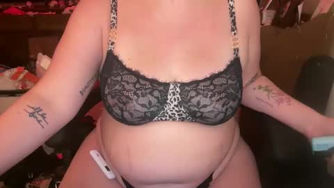 sleepyangel222 online show from 10-22-25, 01:06