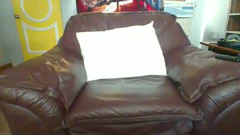 Snapshot of sleepyzeep chatting on 03-01-25, 01:40 Zeep online show from 03-01-25, 01:40