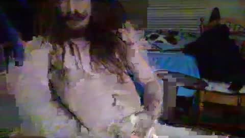 Snapshot of slicktrojan chatting on 01-04-25, 09:32 slicktrojan online show from 01-04-25, 09:32