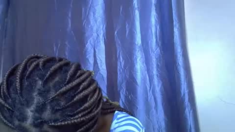 Alicia online show from 12-14-25, 07:03