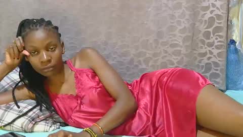 Snapshot of slim_girl01 chatting on 12-27-24, 04:43 slim_girl01 online show from 12-27-24, 04:43