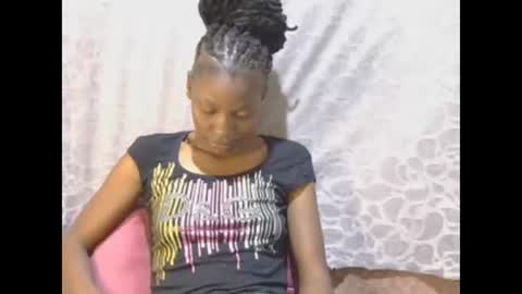 Snapshot of slim_girl01 chatting on 01-15-25, 07:12 slim_girl01 online show from 01-15-25, 07:12