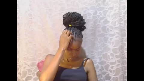 Snapshot of slim_girl01 chatting on 01-24-25, 08:43 slim_girl01 online show from 01-24-25, 08:43