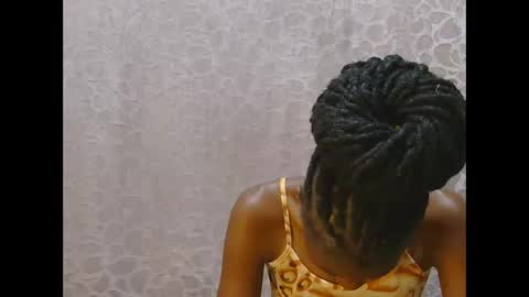 Snapshot of slim_girl01 chatting on 01-28-25, 04:52 slim_girl01 online show from 01-28-25, 04:52
