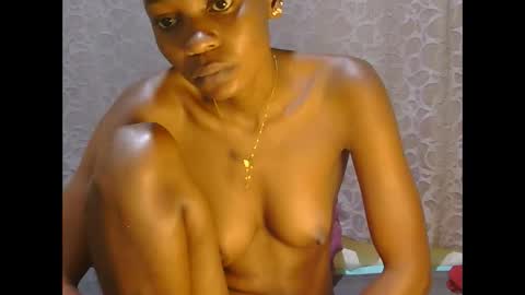 Snapshot of slim_girl01 chatting on 09-26-25, 07:56 slim_girl01 online show from 09-26-25, 07:56