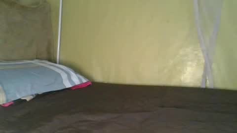 Snapshot of slim_girl01 chatting on 06-27-26, 06:24 slim_girl01 online show from 06-27-26, 06:24