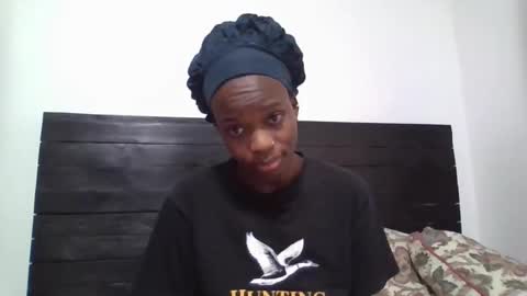 Snapshot of slim_l2 chatting on 10-11-25, 11:25 slim_l2 online show from 10-11-25, 11:25