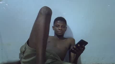 Snapshot of slim_long01 chatting on 03-21-26, 10:24 slim long01 online show from 03-21-26, 10:24