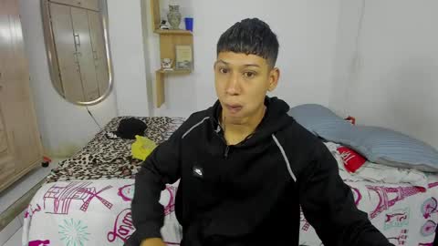 slim_master12 online show from 12-21-24, 01:32