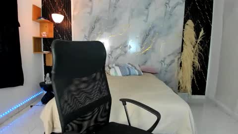 slim_master12 online show from 04-21-26, 09:50