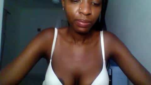 Snapshot of slimandthick1 chatting on 04-22-26, 04:37 slimandthick1 online show from 04-22-26, 04:37