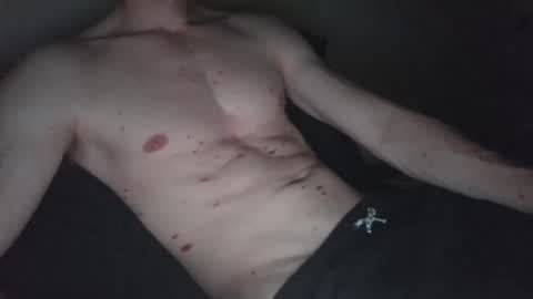 Snapshot of slimnlean chatting on 09-28-25, 03:45 slimnlean online show from 09-28-25, 03:45