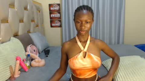 slimqueenbae online show from 07-25-26, 09:56