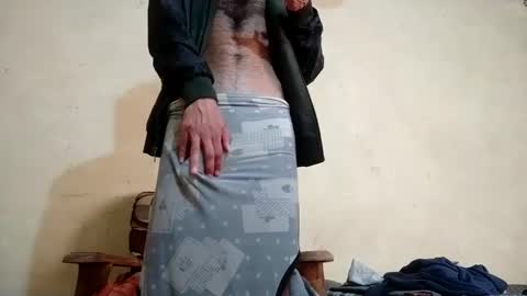 Snapshot of slimshaddyxx chatting on 01-29-25, 07:04 Prince online show from 01-29-25, 07:04