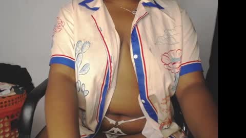 Snapshot of slimy_cunt chatting on 09-26-25, 01:20 Jemila online show from 09-26-25, 01:20