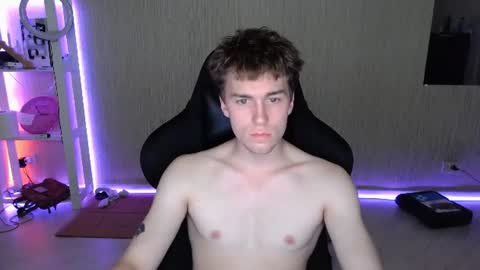 Snapshot of slippery_baby chatting on 08-03-26, 09:07 Mila online show from 08-03-26, 09:07