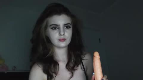 Snapshot of sloomonata chatting on 09-22-25, 03:25 sloomonata online show from 09-22-25, 03:25