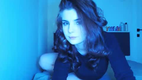 Snapshot of sloomonata chatting on 10-18-25, 12:35 sloomonata online show from 10-18-25, 12:35