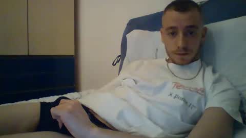 Snapshot of slowlo98 chatting on 01-17-25, 04:57 Steven online show from 01-17-25, 04:57