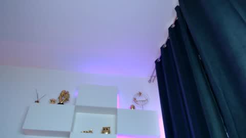 Ariana online show from 04-17-26, 06:27