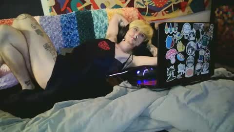 Snapshot of slutcrust chatting on 09-14-25, 09:58 slutcrust online show from 09-14-25, 09:58