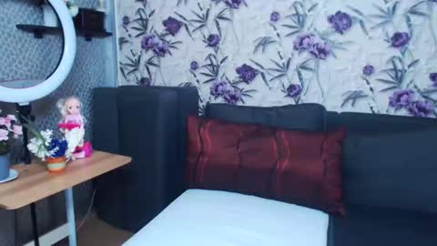 slutihmami online show from 03-21-26, 06:07