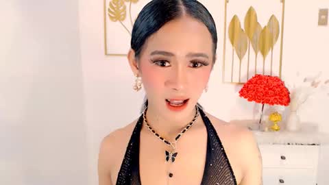 Snapshot of slutty_vanna chatting on 03-03-25, 12:26 mia online show from 03-03-25, 12:26