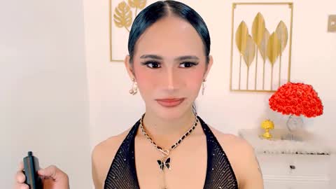 Snapshot of slutty_vanna chatting on 03-03-25, 06:44 mia online show from 03-03-25, 06:44